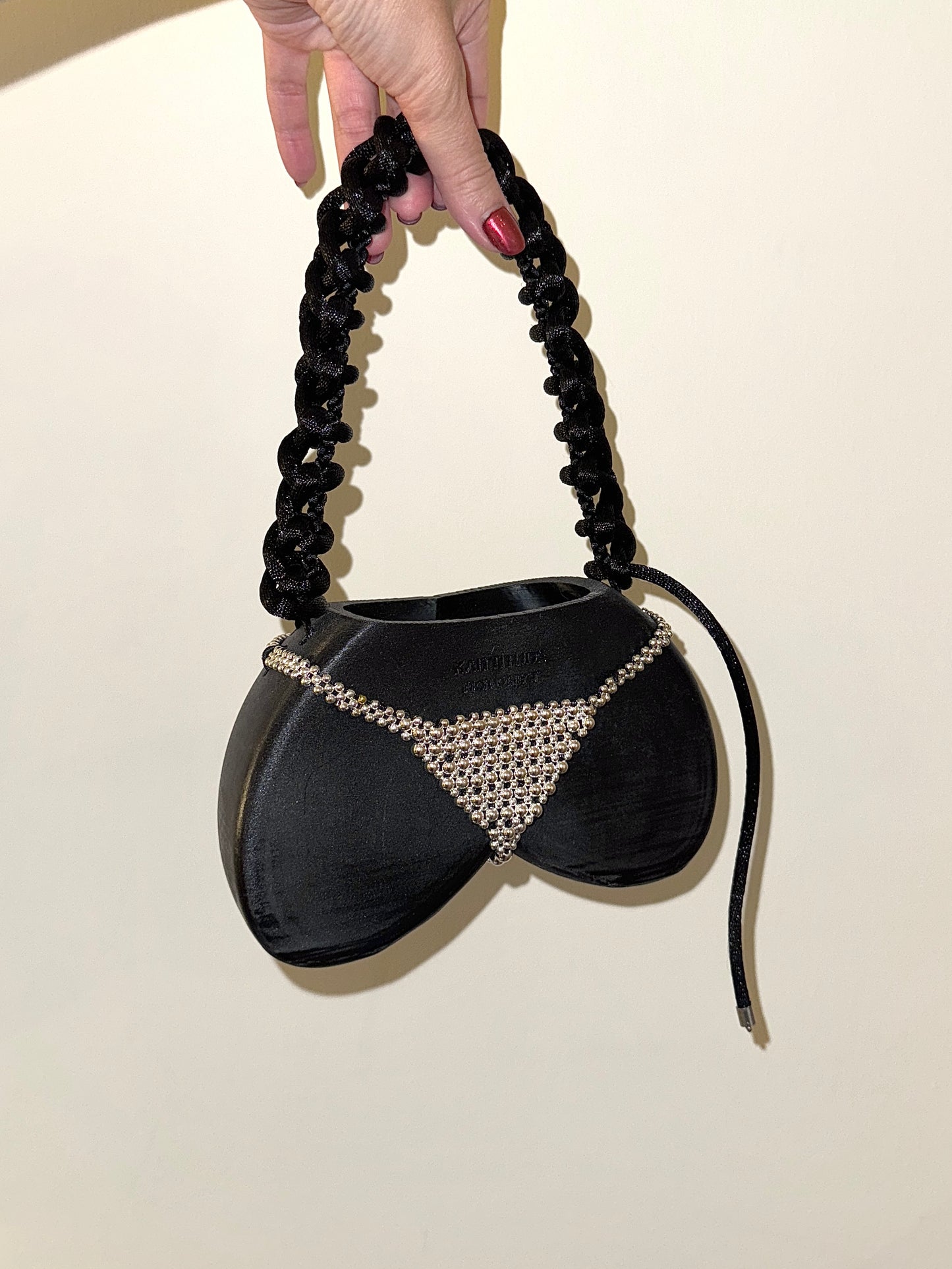 Rich Object No.2– TATIANA