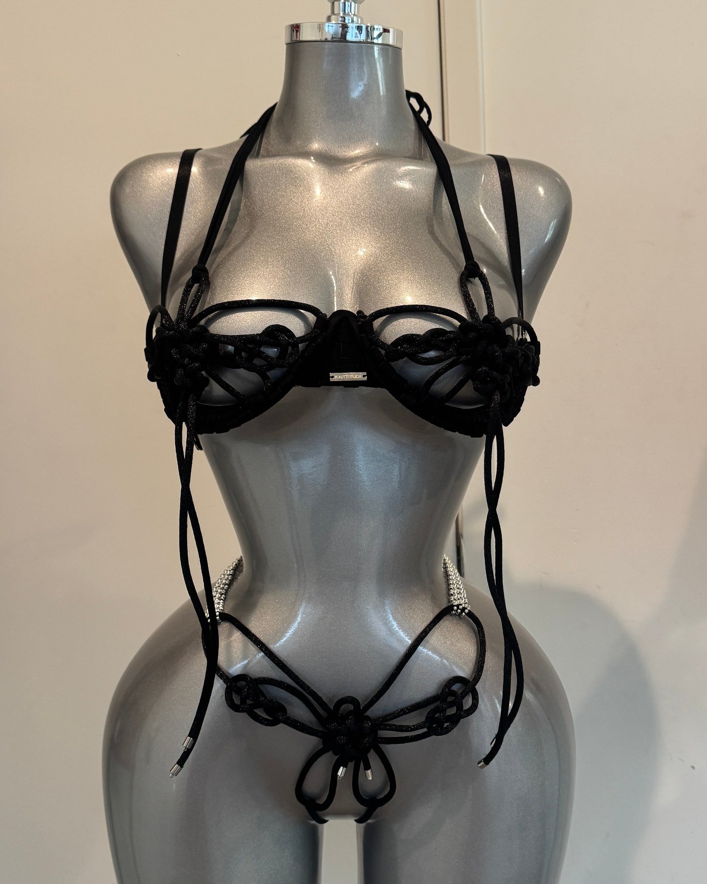 CÉLESTE — Black Butterfly Knot Thong & Garter