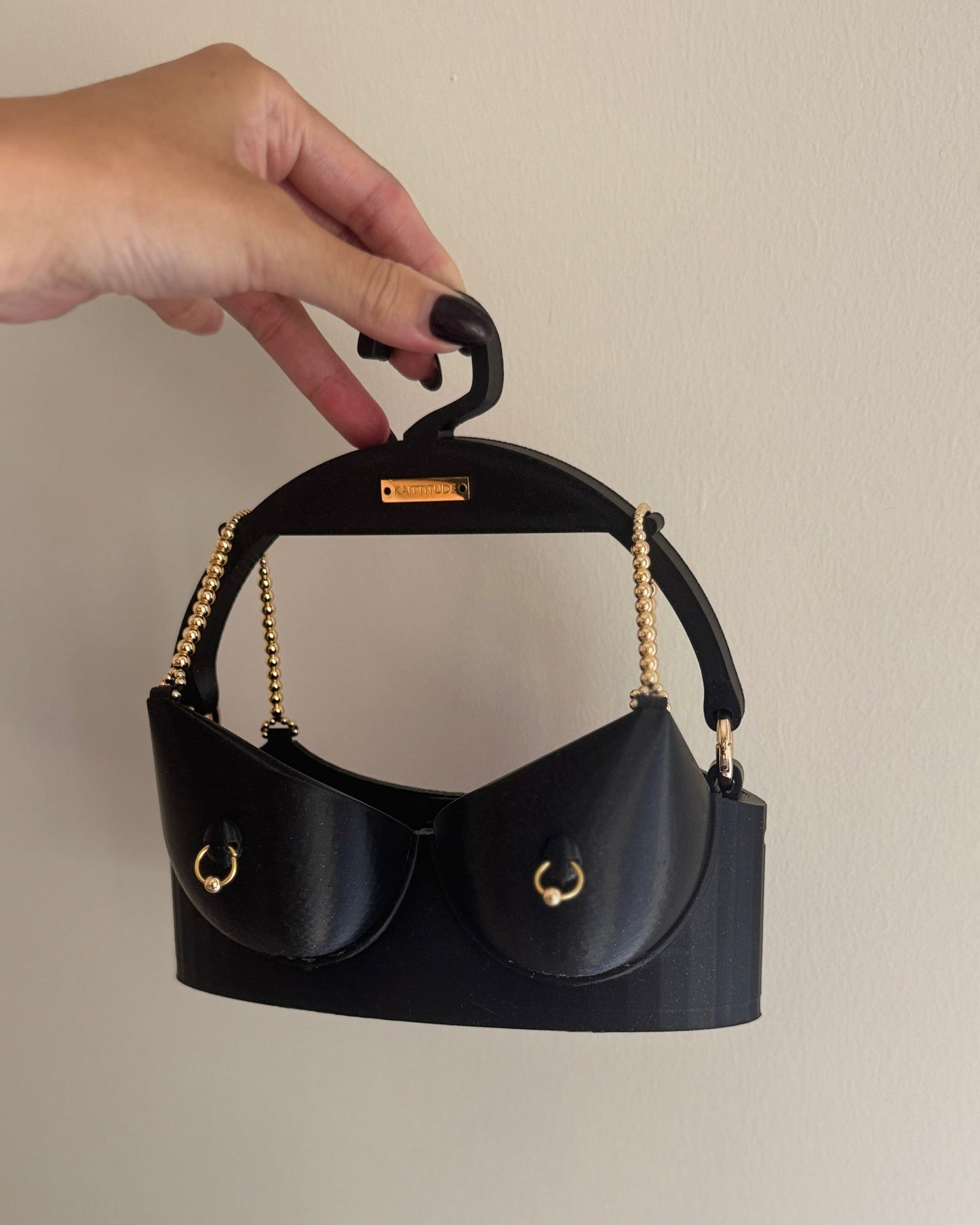 DOMINIQUE — The Black Bra Purse