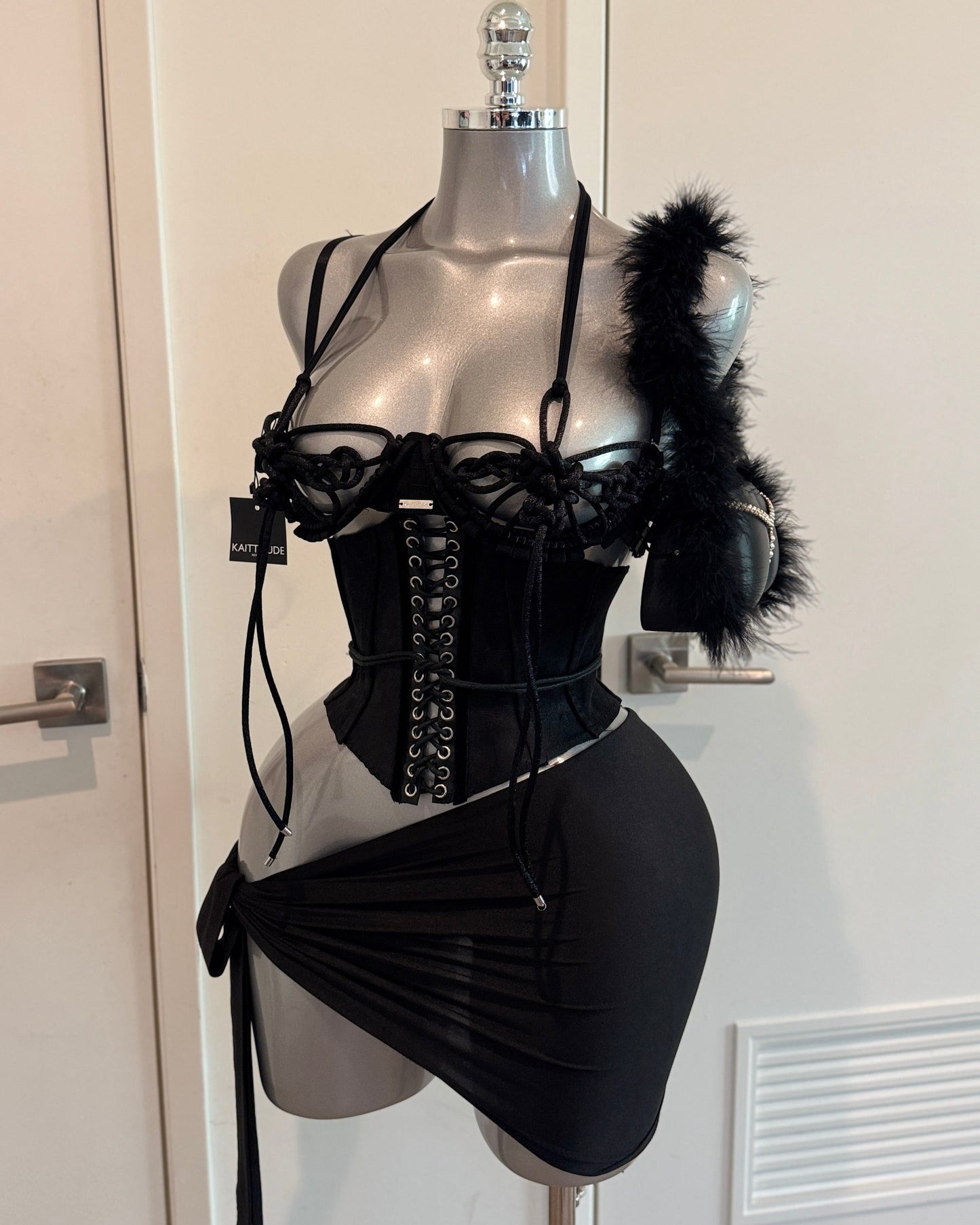 VANESSA — Black Butterfly Knot Bra