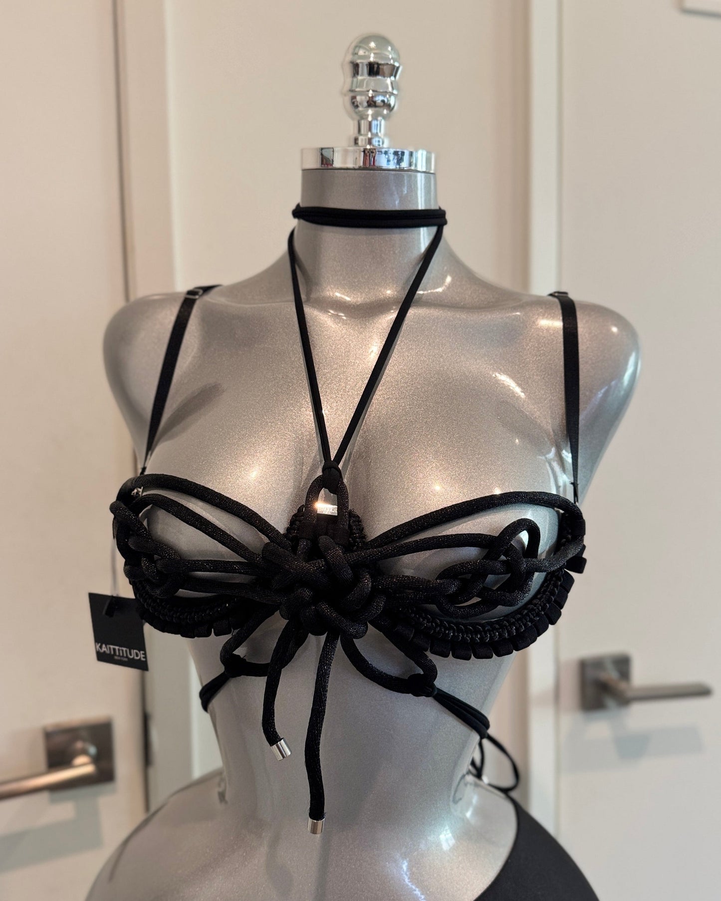 IMPERIAL — Black Butterfly Knot Harness