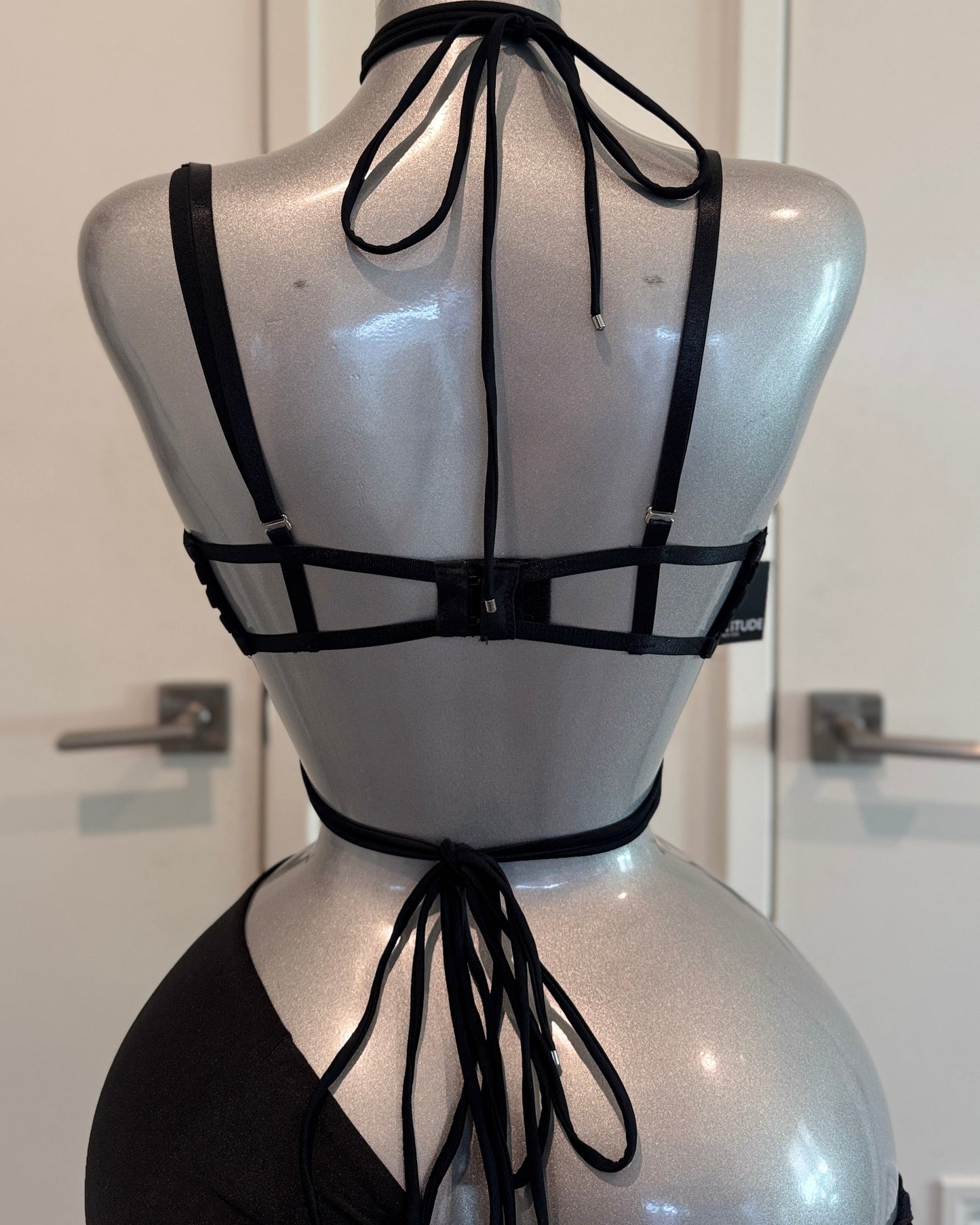 IMPERIAL — Black Butterfly Knot Harness