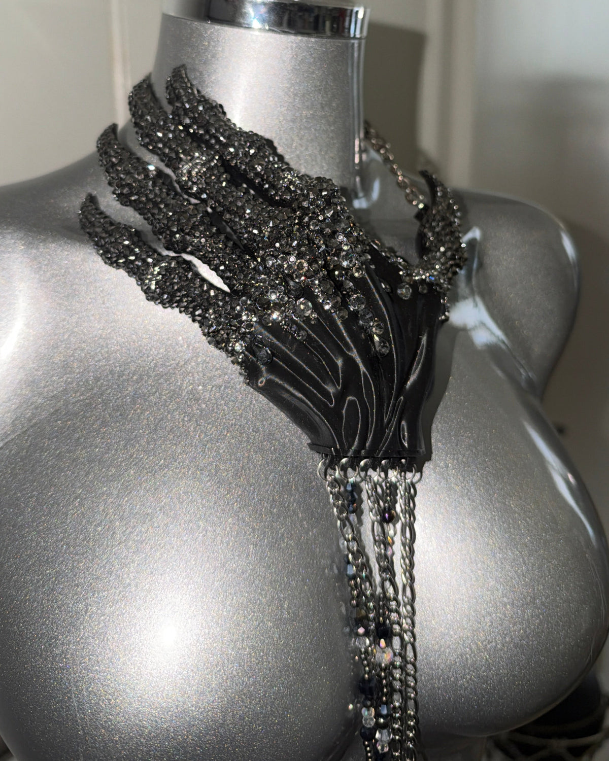 THE NOCTURNAL — Black & Gun metal rhinestone  Choker